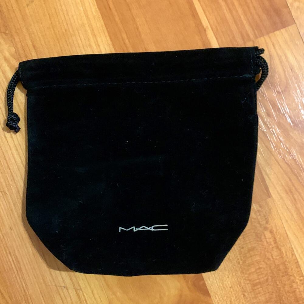 Mac Black Velvet Makeup Holder